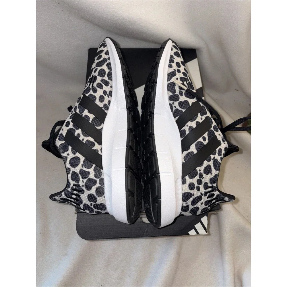 New Adidas Swift Run 1.0 Shoe Sneaker JR0634 Leopard Print Animal 7 Women Gym